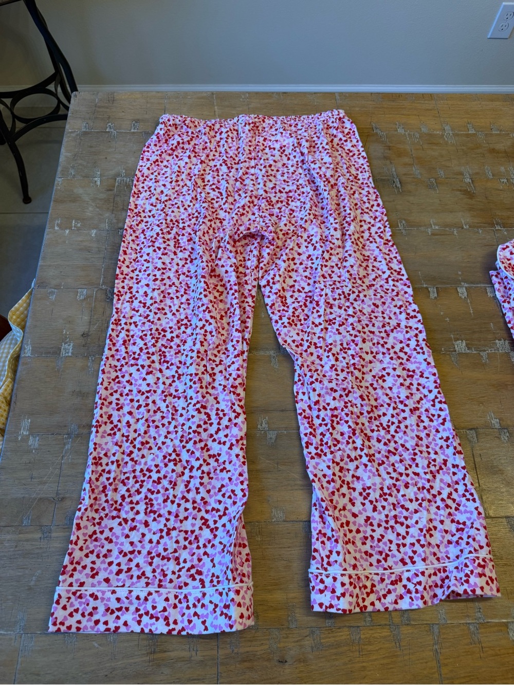 kate spade Pink & Red Heart-Print Pajama Set - Picture 10 of 13
